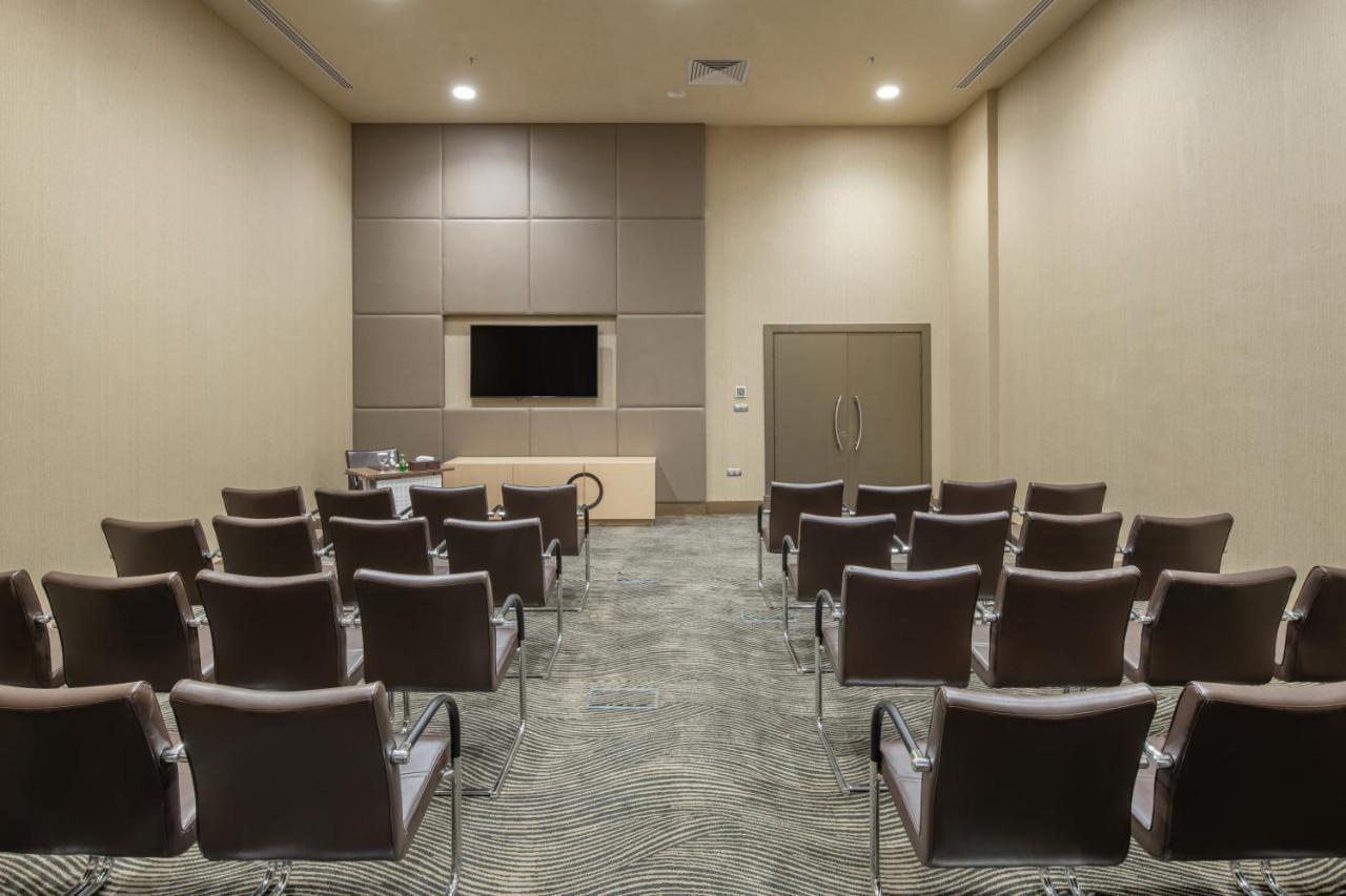 Millennium Makkah Al Naseem Mecca Exterior foto Meeting room