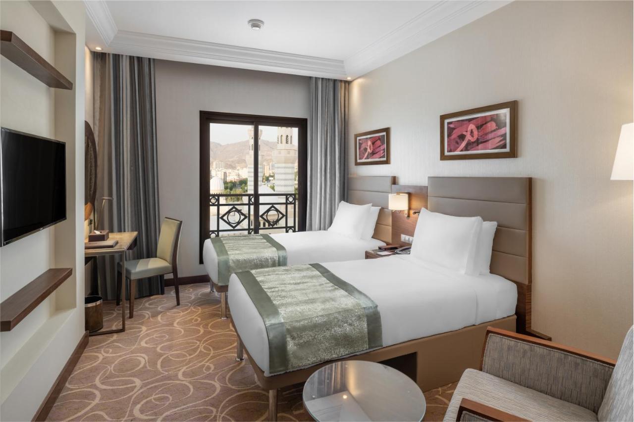 Millennium Makkah Al Naseem Mecca Exterior foto Room at the hotel