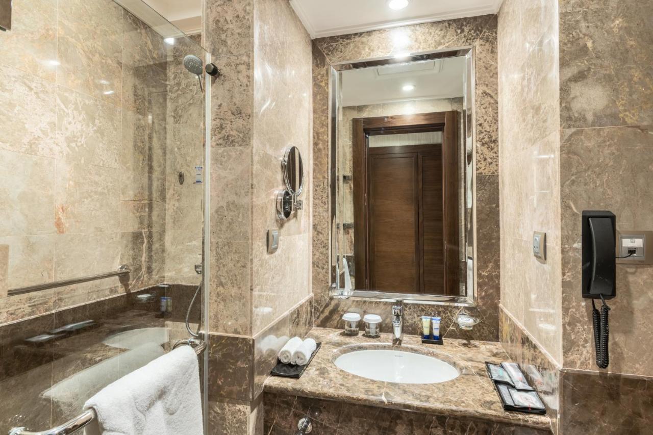 Millennium Makkah Al Naseem Mecca Exterior foto Bathroom